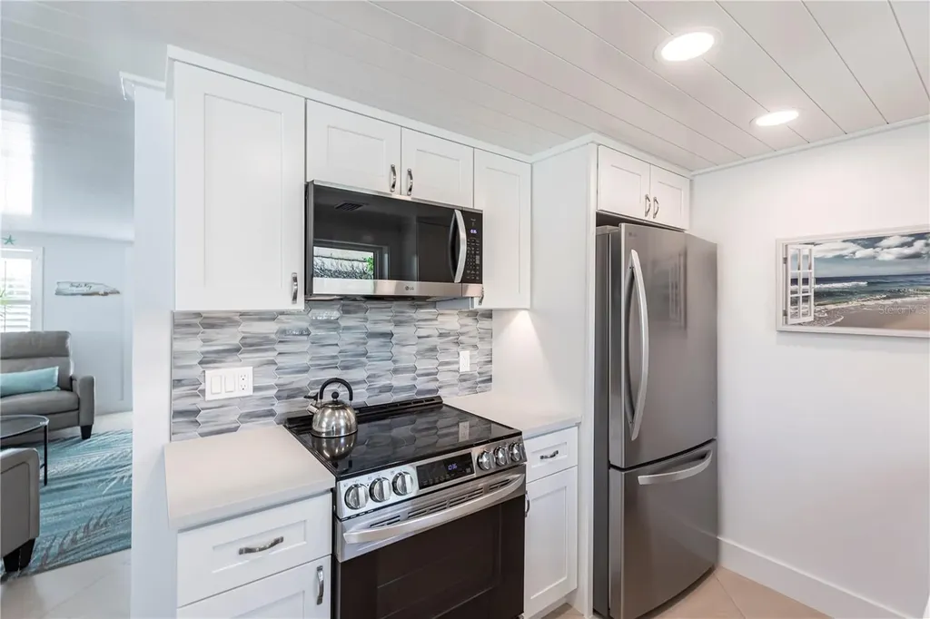 6154 Midnight Pass Road Sarasota FL 34242