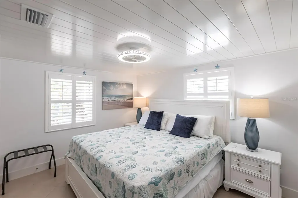 6154 Midnight Pass Road Sarasota FL 34242