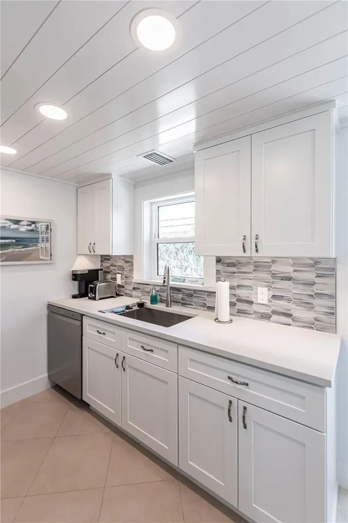 6154 Midnight Pass Road Sarasota FL 34242