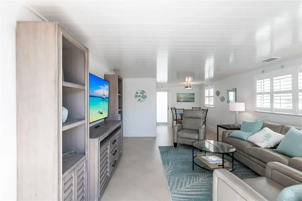 6154 Midnight Pass Road Sarasota FL 34242