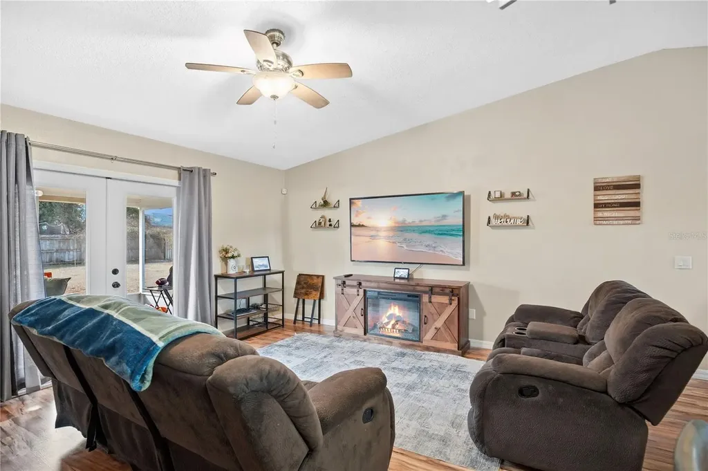 2901 Grayton Street Deltona FL 32738