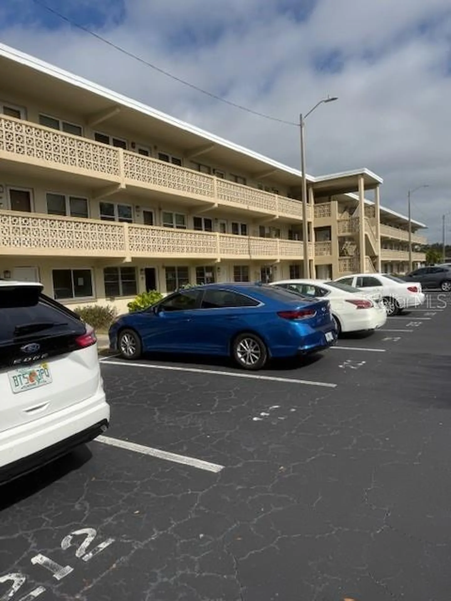 1051 79th Avenue N St Petersburg FL 33702