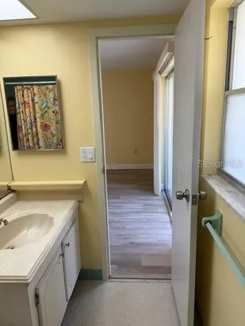 1051 79th Avenue N St Petersburg FL 33702