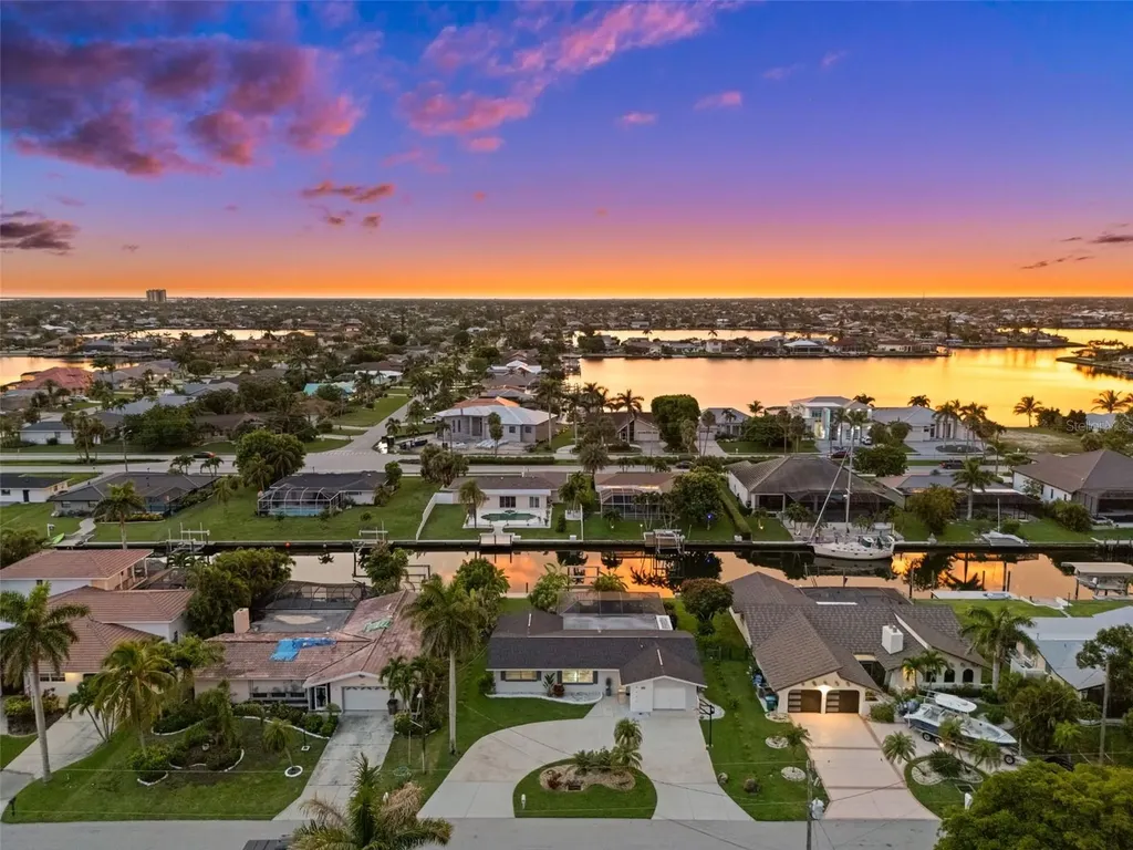 5122 SW 3rd Avenue Cape Coral FL 33914