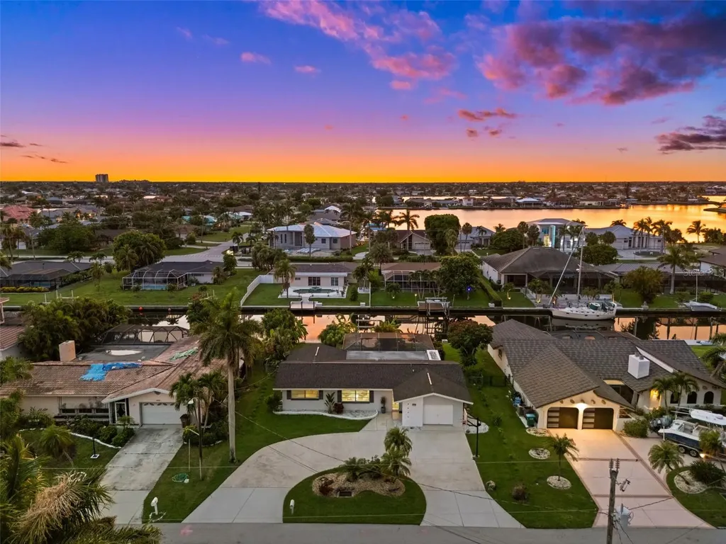 5122 SW 3rd Avenue Cape Coral FL 33914