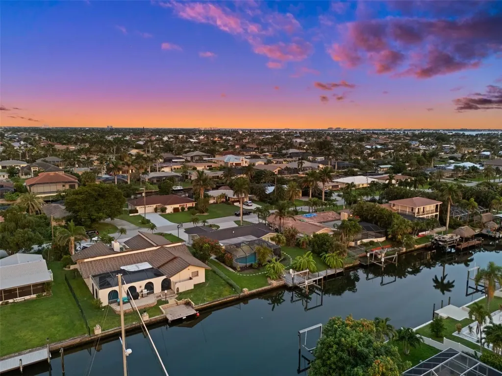 5122 SW 3rd Avenue Cape Coral FL 33914