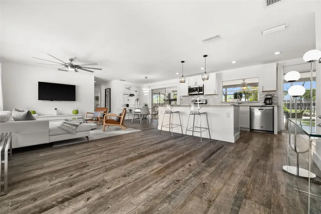 5122 SW 3rd Avenue Cape Coral FL 33914