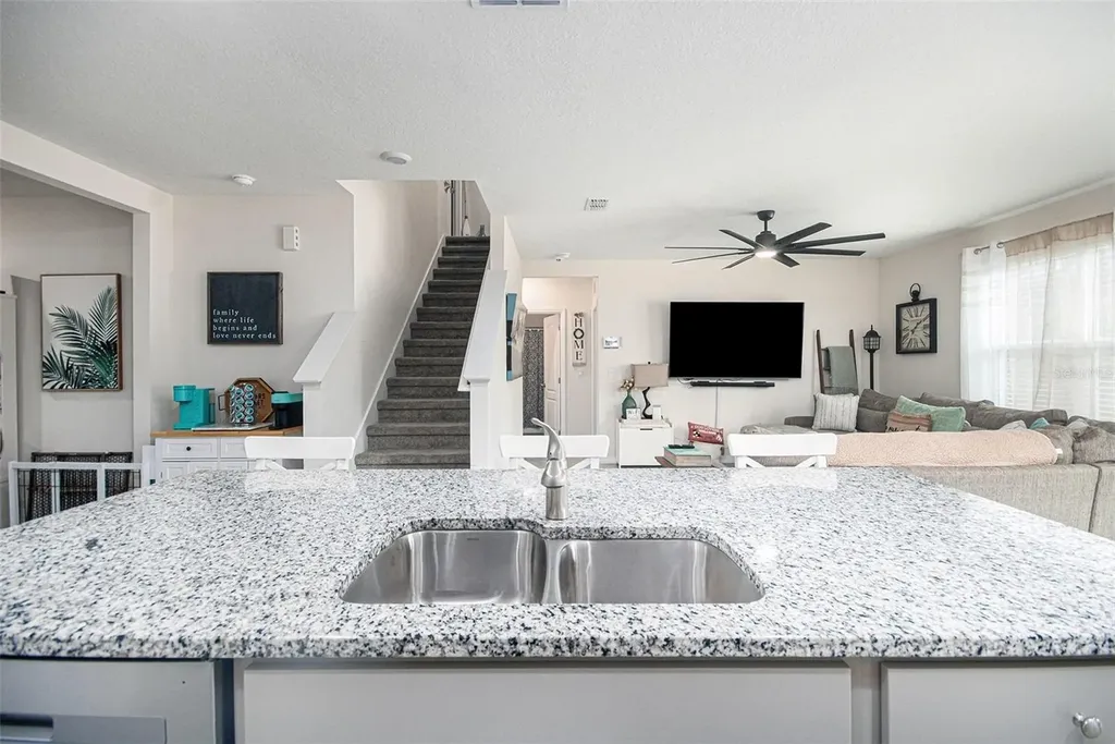3027 Beau Loop Tavares FL 32778