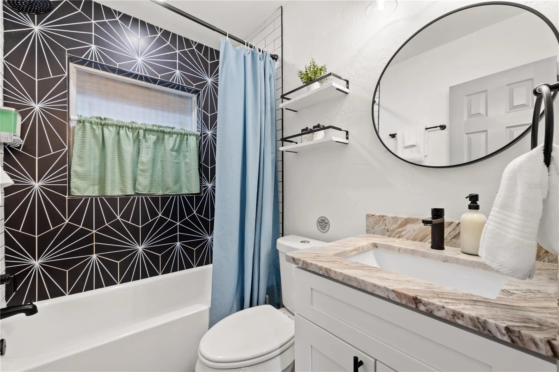 8415 Iris Avenue Seminole FL 33777