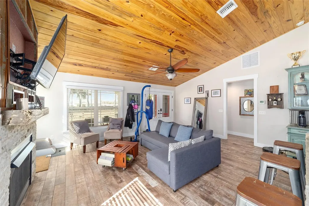 14245 SE 25th Avenue Summerfield FL 34491