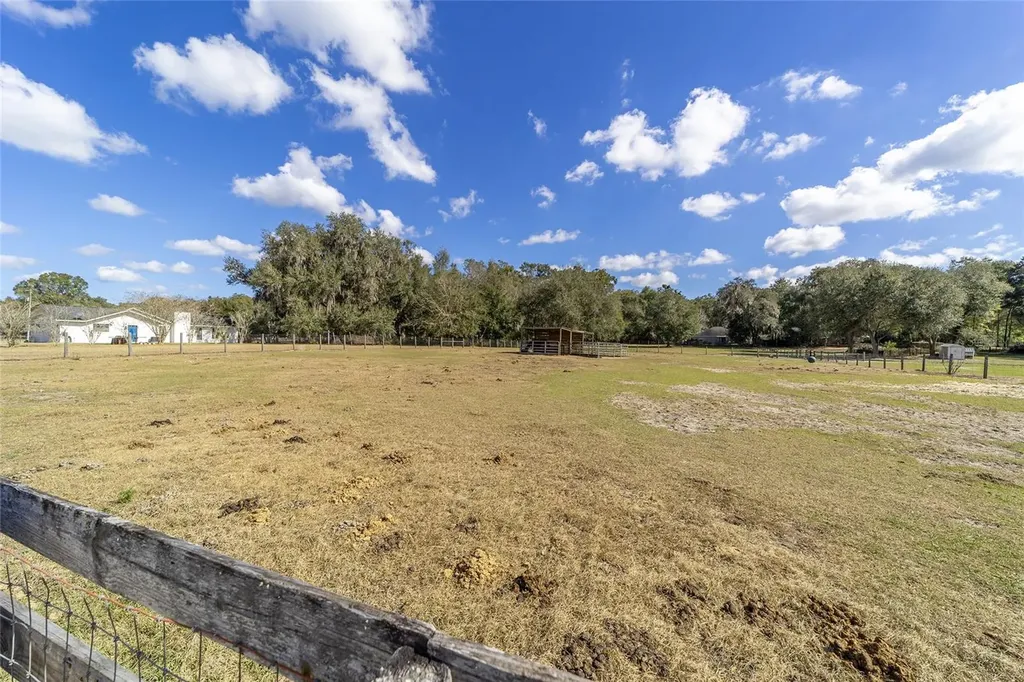 14245 SE 25th Avenue Summerfield FL 34491