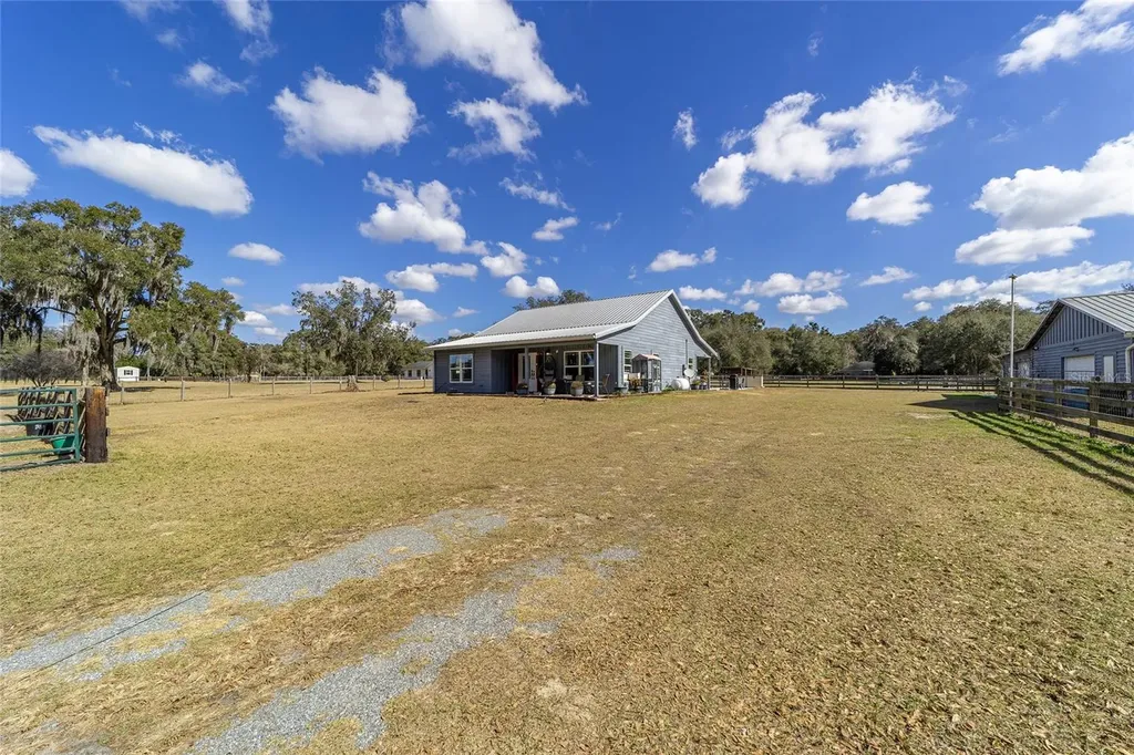 14245 SE 25th Avenue Summerfield FL 34491