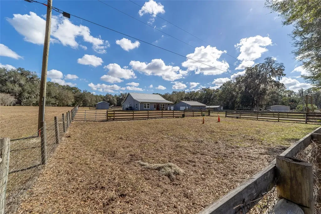 14245 SE 25th Avenue Summerfield FL 34491