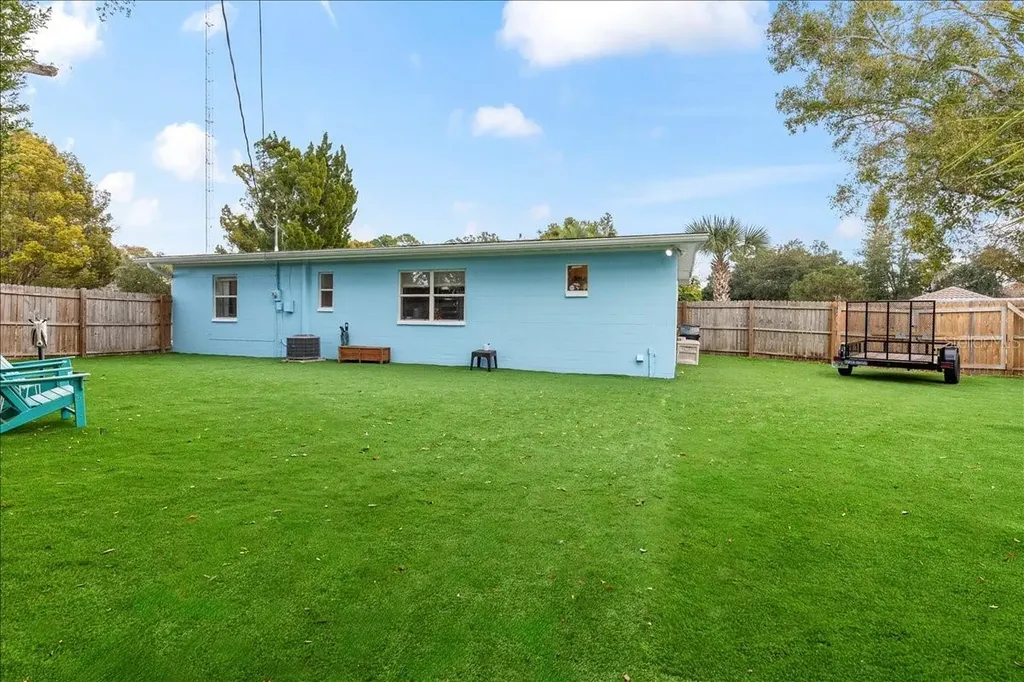 450 Card Avenue Holly Hill FL 32117