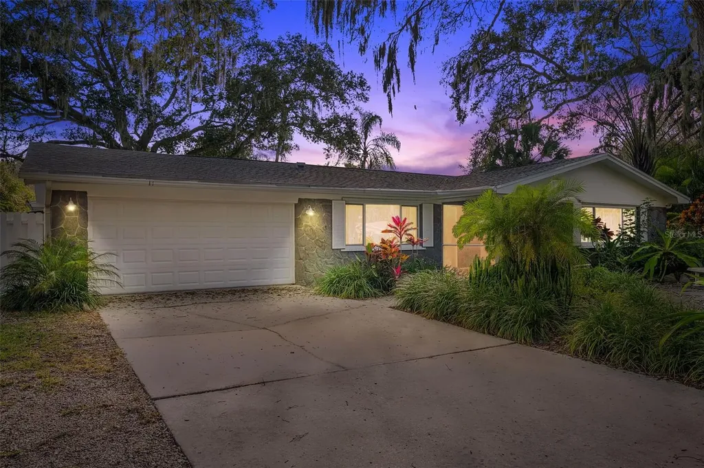 2217 Buena Vista Drive Clearwater FL 33764