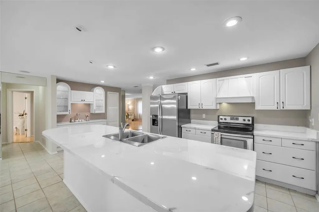 2217 Buena Vista Drive Clearwater FL 33764