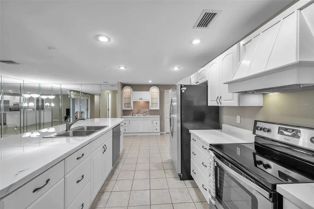 2217 Buena Vista Drive Clearwater FL 33764