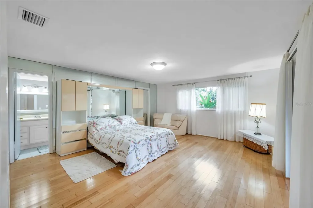 2217 Buena Vista Drive Clearwater FL 33764