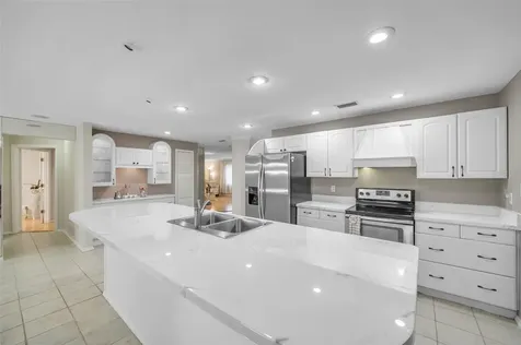 2217 Buena Vista Drive Clearwater FL 33764