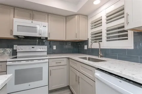 633 Alhambra Road Venice FL 34285