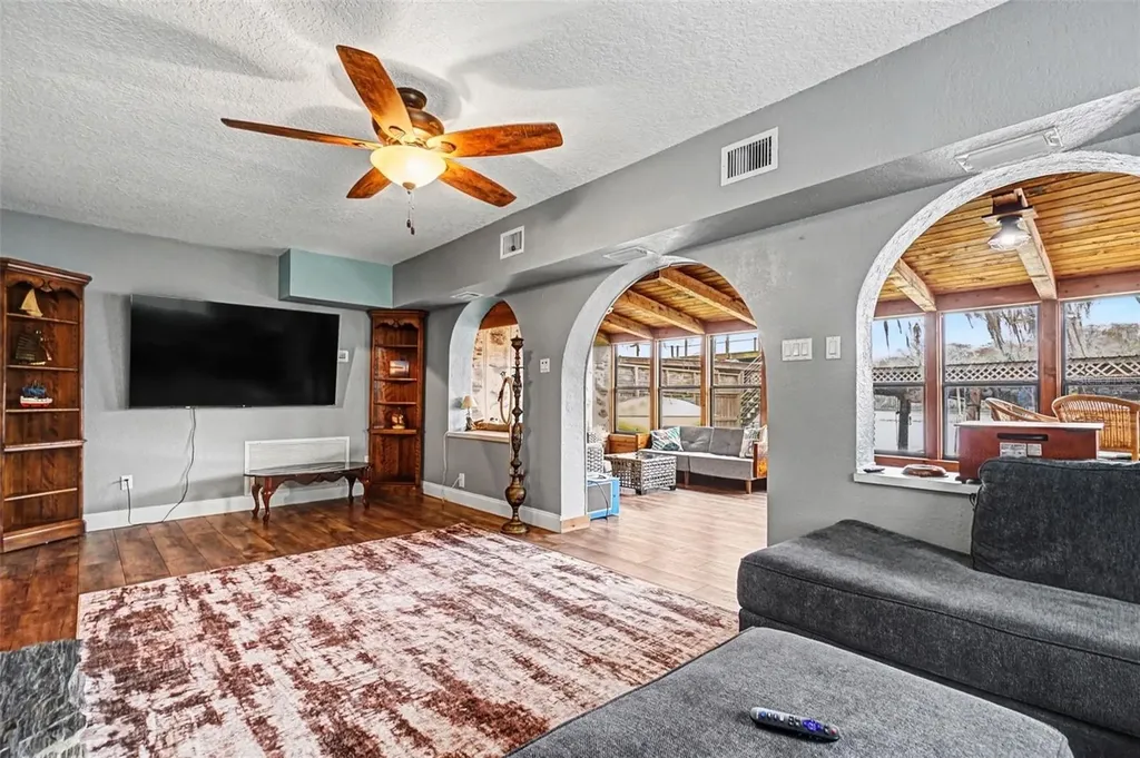 55316 Claire Street Astor FL 32102