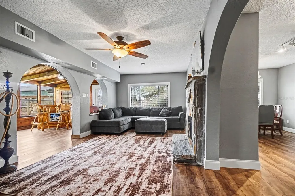 55316 Claire Street Astor FL 32102