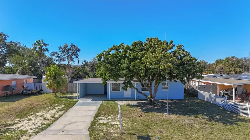 4716 Town N Country Boulevard Tampa FL 33615