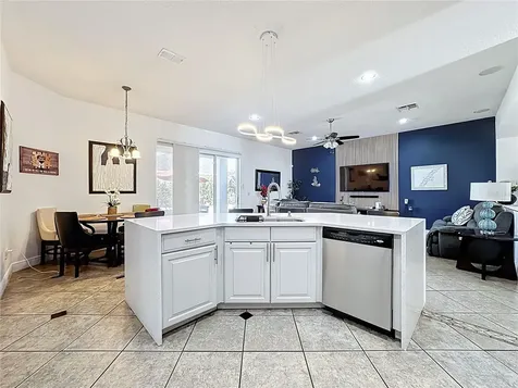 8463 Dover View Lane Orlando FL 32829