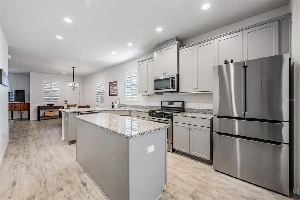 5607 Hometown Lane Lithia FL 33547