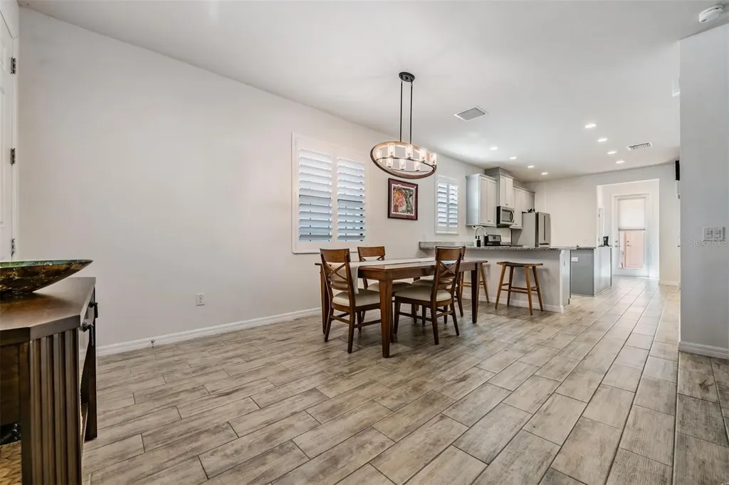 5607 Hometown Lane Lithia FL 33547