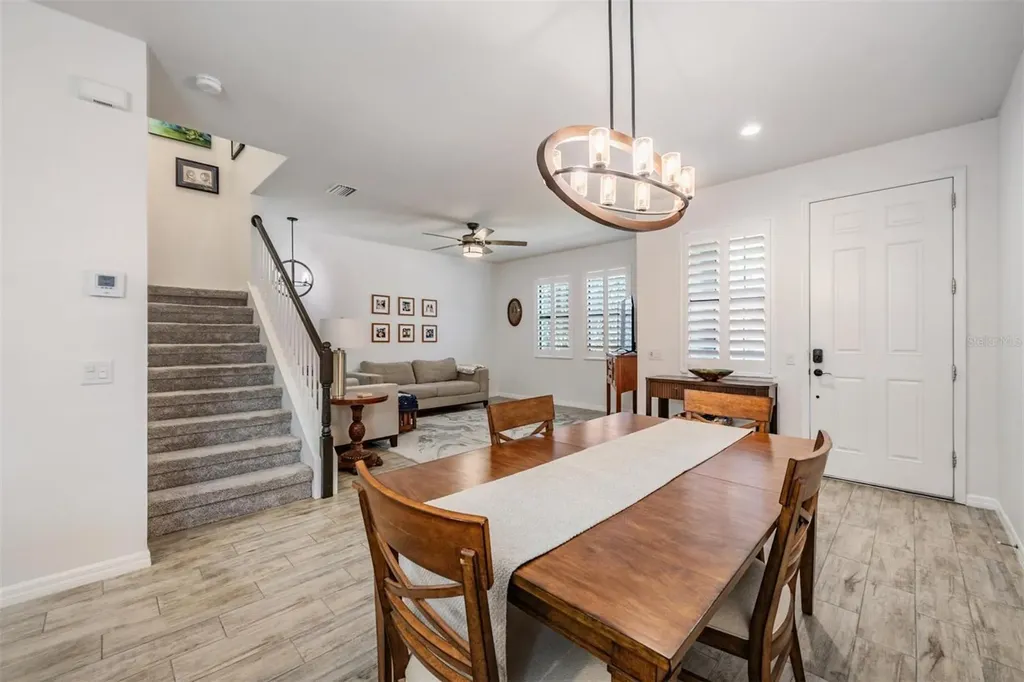 5607 Hometown Lane Lithia FL 33547