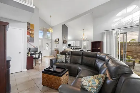 325 Sonoma Valley Circle Orlando FL 32835