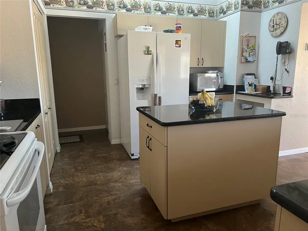 24 Broadmoor Lane Rotonda West FL 33947