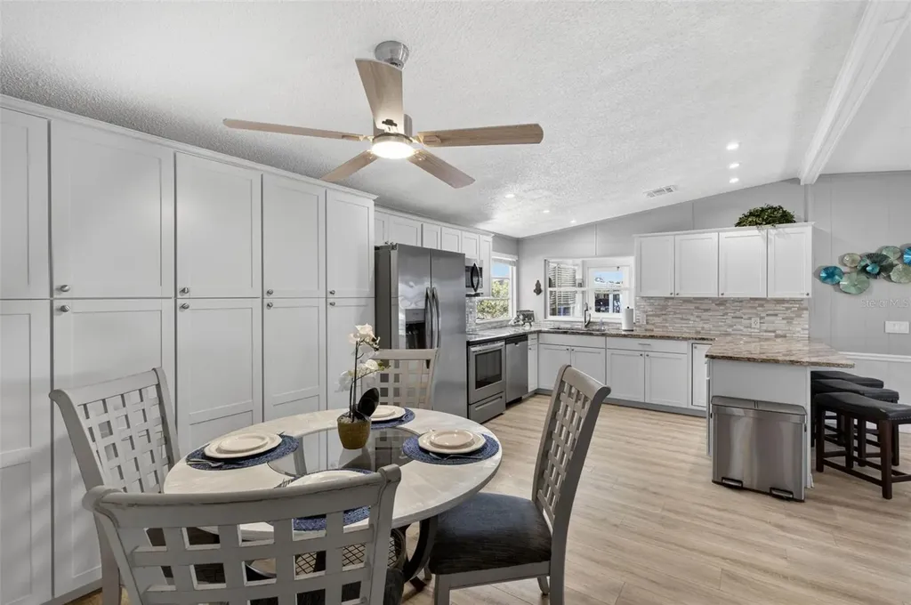537 La Playa Circle North Port FL 34287