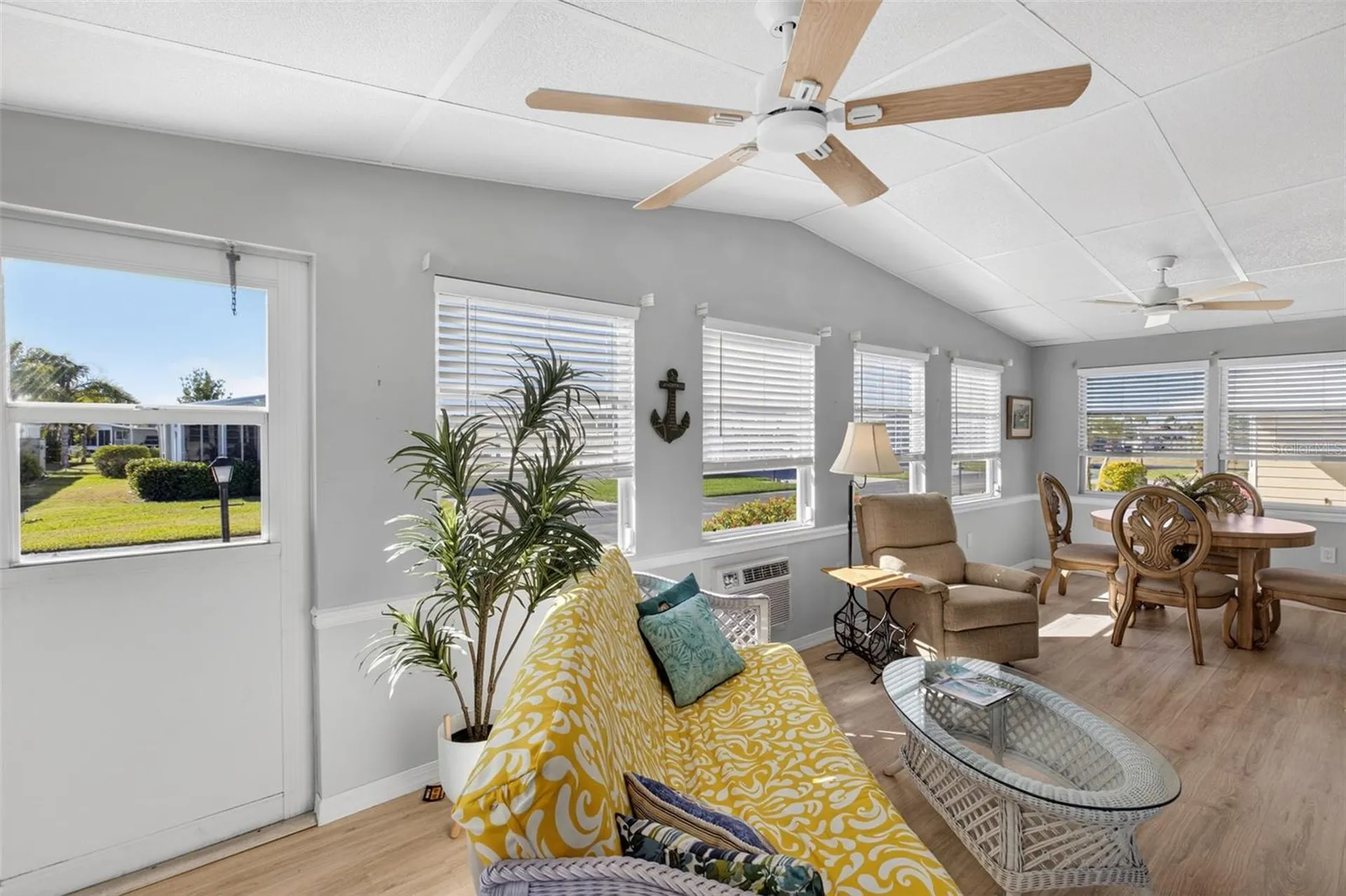 537 La Playa Circle North Port FL 34287