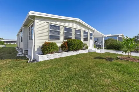 537 La Playa Circle North Port FL 34287