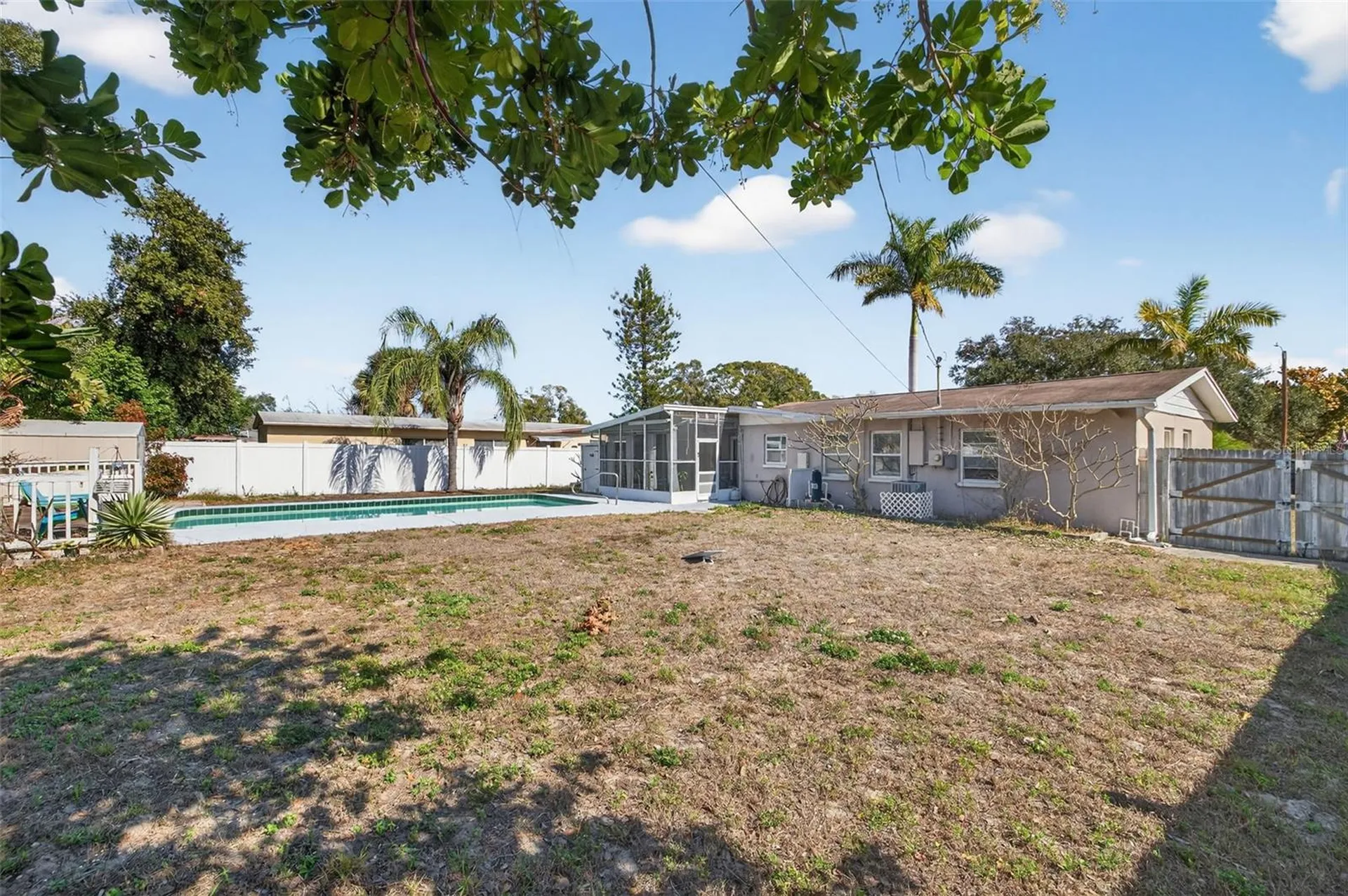 15536 Bristol Circle E Clearwater FL 33764