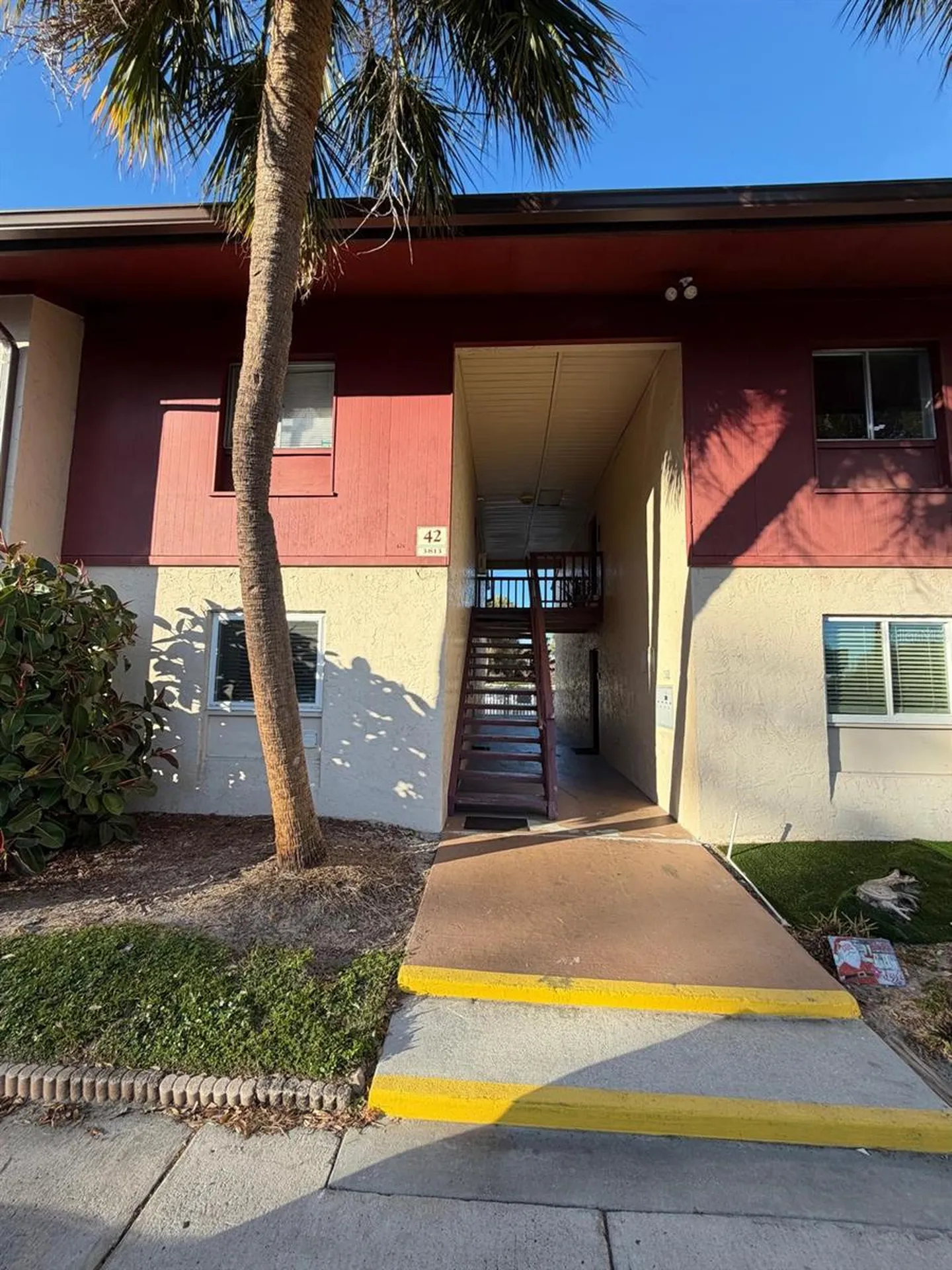 3813 S Lake Drive Tampa FL 33614
