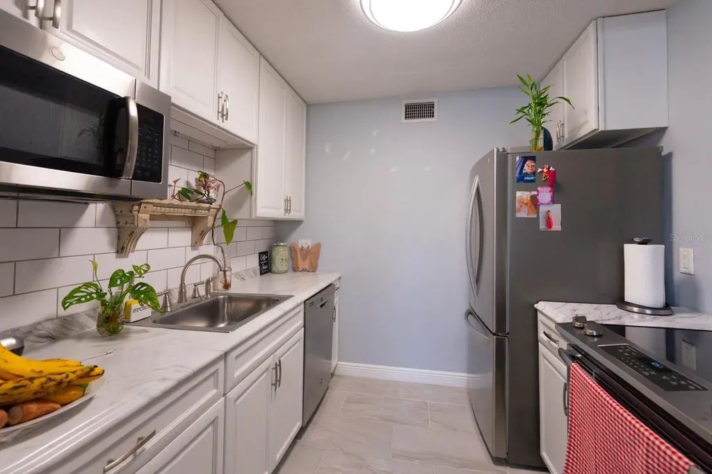 2433 NE 7th Street Ocala FL 34470