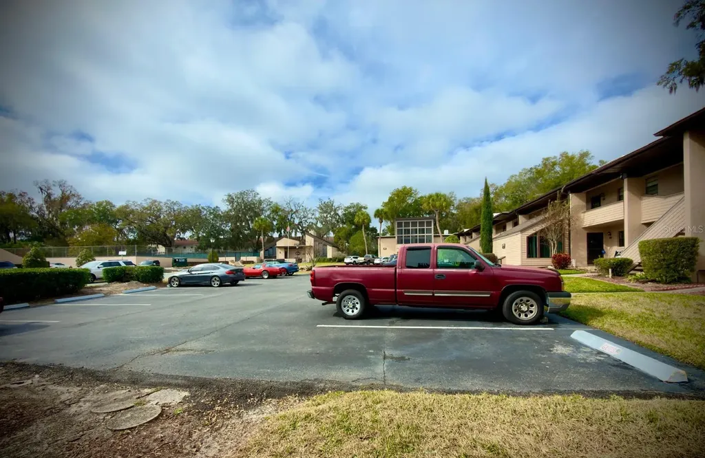 2433 NE 7th Street Ocala FL 34470