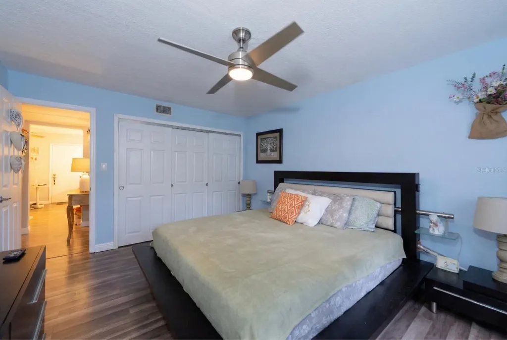 2433 NE 7th Street Ocala FL 34470