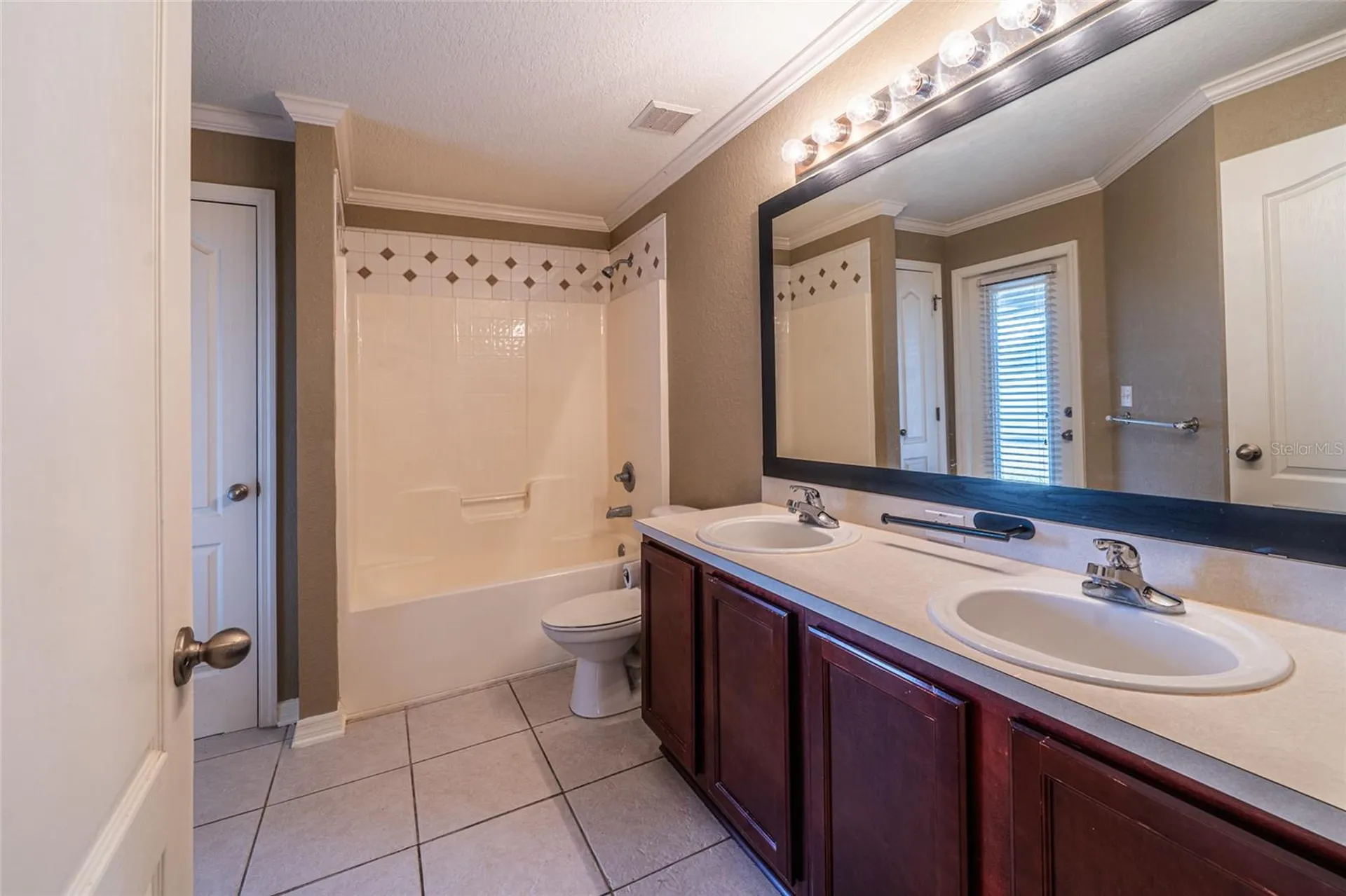 6940 Bently Drive Lakeland FL 33809