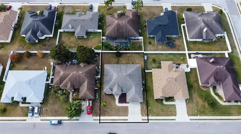 6940 Bently Drive Lakeland FL 33809
