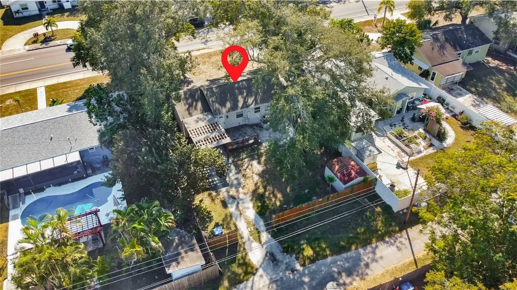 441 40th Avenue NE St Petersburg FL 33703
