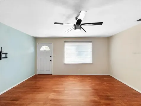 441 40th Avenue NE St Petersburg FL 33703