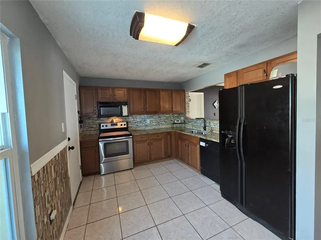 431 Cart Court Kissimmee FL 34759