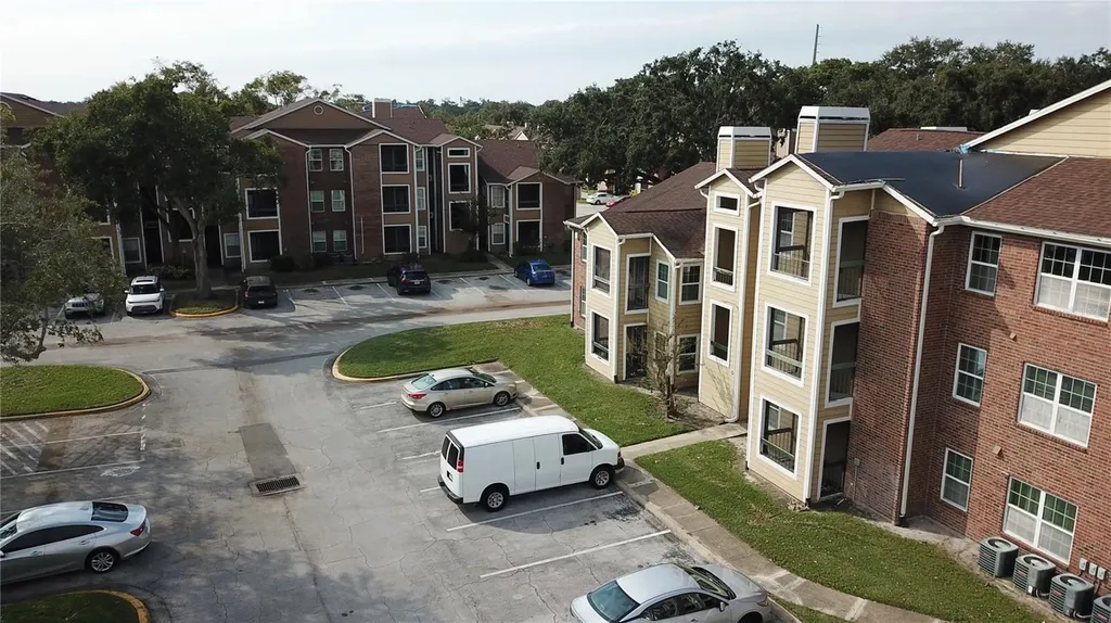 5600 Devonbriar Way Orlando FL 32822