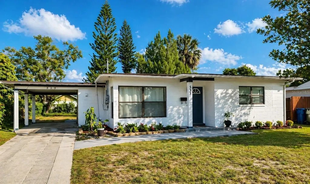 535 Romano Avenue Orlando FL 32807