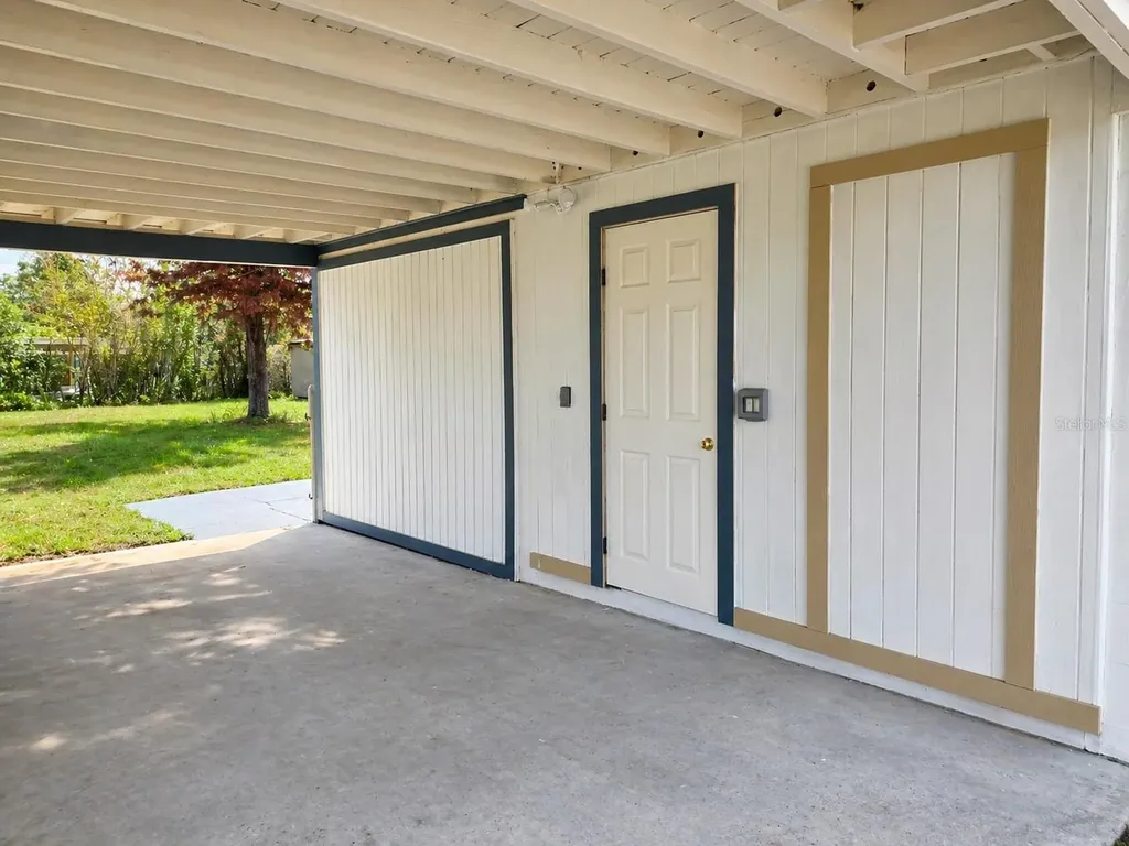 535 Romano Avenue Orlando FL 32807