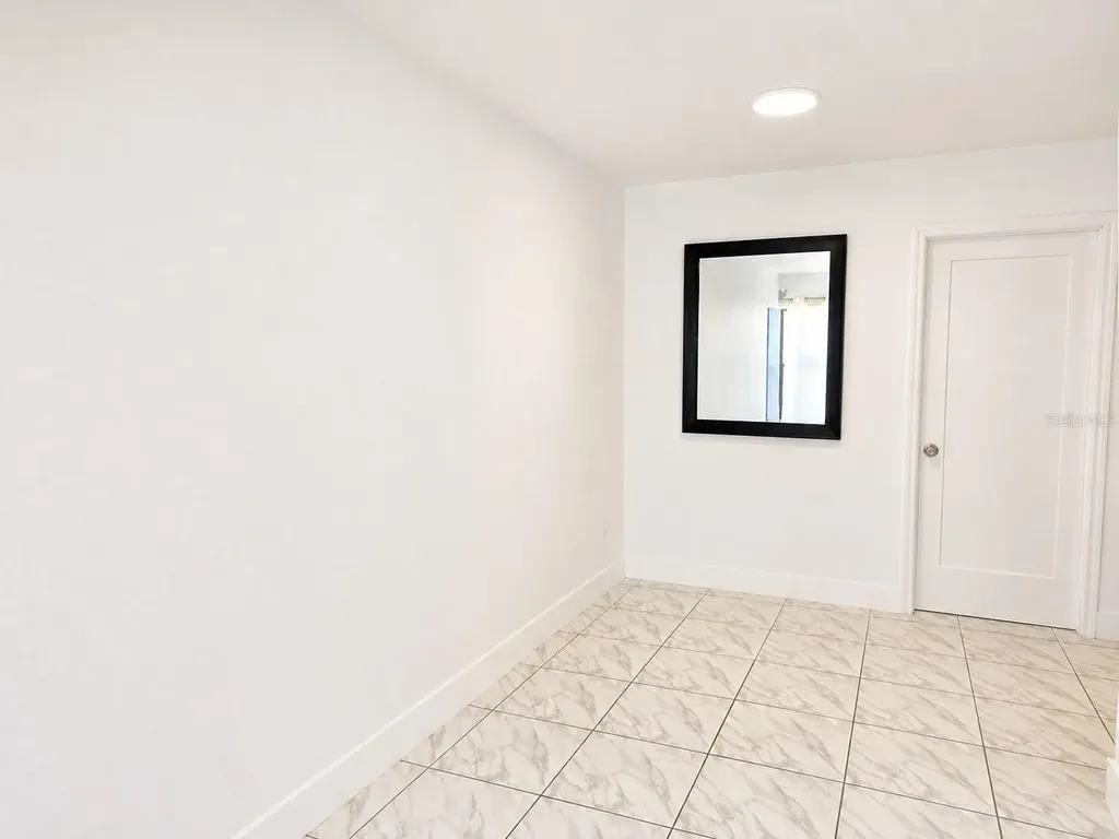 535 Romano Avenue Orlando FL 32807